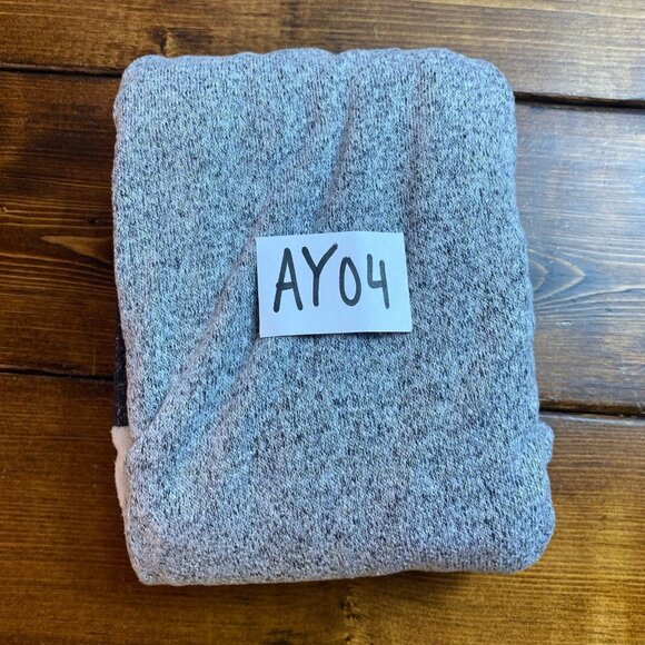 Maurices Colorblock Twisted Hem Tee T-shirt Womens Medium Soft Grey Black White - Picture 9 of 9